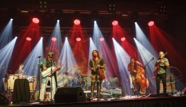 Idris-Ackamoor-and-The-Pyramids-podczas-wystepu-na-Jazz-Jamboree-2018-Stodola-20181027