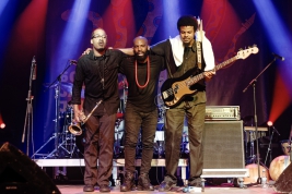 James-Brandon-Lewis-Trio-podczas-wystepu-na-Jazz-Jamboree-2018-Stodola-20181028