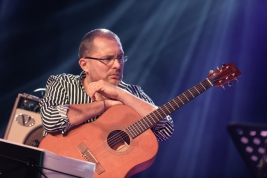Marcin-Olak-podczas-wystepu-na-Jazz-Jamboree-2018-Stodola-20181026