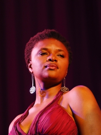 Wokalistka-Lizz-Wright-podczas-koncertu-na-Warsaw-Summer-Jazz-Days-2009-Sala-Kongresowa-20090702