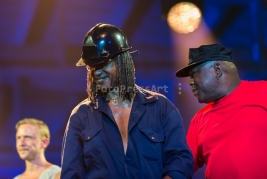 Robbie-Shakespeare,-Sly-Dunbar-i-Vladislav-Delay-podczas-koncertu-na-Warsaw-Summer-Jazz-Days-2015-So