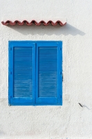 Niebieska-okiennica-na-Rodos