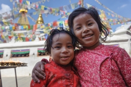 Dwie-nepalskie-dziewczynki