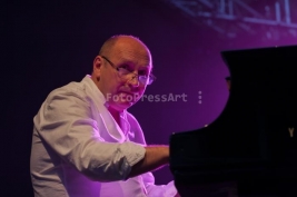Wlodek-Pawlik-podczas-koncertu-na-Warsaw-Summer-Jazz-Days-2014-Soho-Factory-Warszawa