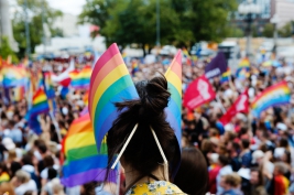 Manifestacja-Polska-Przeciwko-Przemocy-zorganizowana-przez-srodowiska-lewicowe-w-Warszawie-20190727