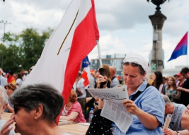 Manifestacja-Polska-Przeciwko-Przemocy-zorganizowana-przez-srodowiska-lewicowe-w-Warszawie-20190727