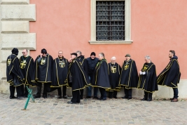 Czlonkowie-Zakonu-Rycerzy-Jana-Pawla-II-podczas-demonstracji-ProLife-w-Warszawie-20160424