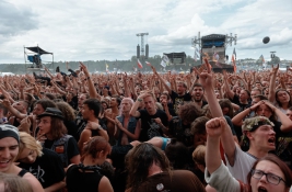 Publicznosć-podczas-koncertu-25-festiwalu-PolandRock-2019-Kostrzyn-20190802