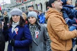 Uczestnicy-obchodow-Narodwego-Świeta-Niepodleglosci-Polski-Krakowskie-Przedmiescie-Warszawa-2015111