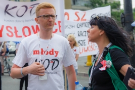Artur-Sierawski-at-KOD-March-of-Freedom-in-Warsaw-20160604