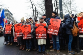 Manifestacja-KOD-w-Warszawie-20161218