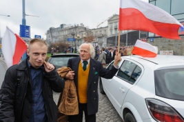 Uczestnicy-Marszu-Narodowcow-z-okazji-Narodowego-Świeta-Niepodleglosci-Polski-Warszawa-20151111