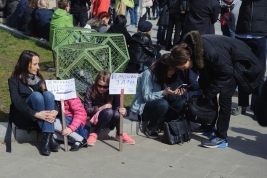 Demonstrantki-podczas-manifestcji-przeciwko-calkowitemu-zakazowi-aborcji-Warszawa-20160403