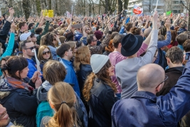 Demonstracja-przeciwko-calkowitemu-zakazowi-aborcji-Warszawa-20160403