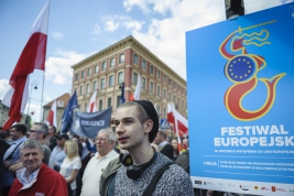 Manifestation-of-national-groups-in-Warsaw-against-EU-20190501