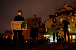 Protest-srodowisk-artystycznych-przeciw-rzadom-PIS-i-sytuacji-artystow-w-czasie-pandemi-COVID-19-War